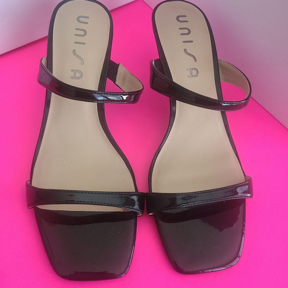 Unisa Black Patent Leather Heels